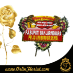 Bunga papan Happy wedding di purwokerto